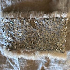 LOFT Cream Faux Fur Cowl Style Scarf